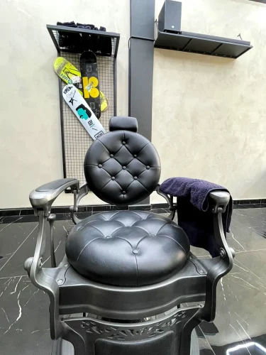 barber-chair-ritual-barbershop-kefalonia (1)